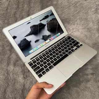 Apple Macbook Air