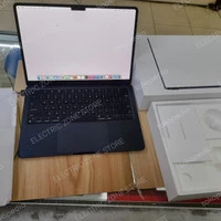 Apple Macbook Air